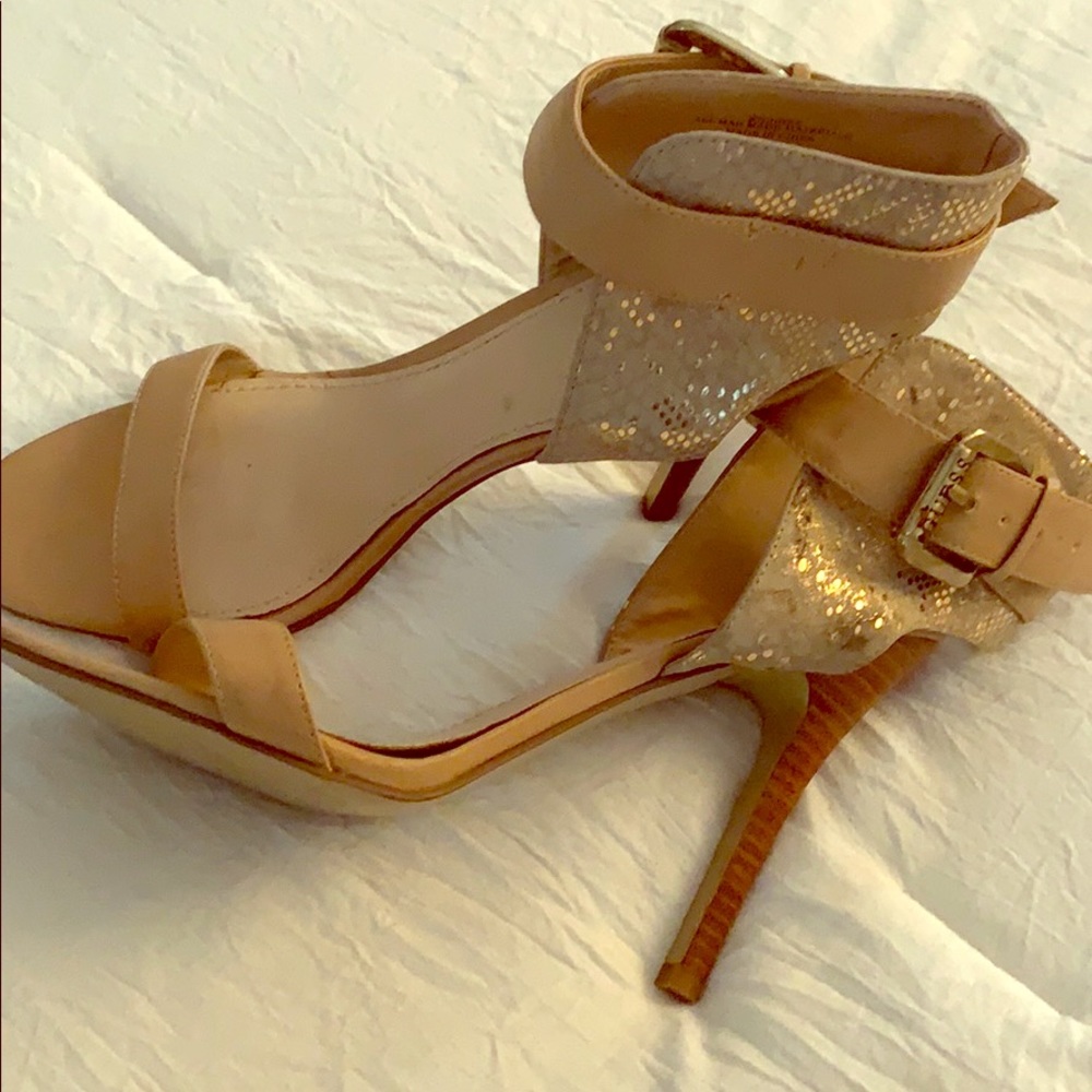 Guess heels women’s 8